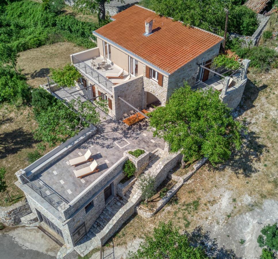 Old stone villa Vrba Sveti Stefan Esterno foto